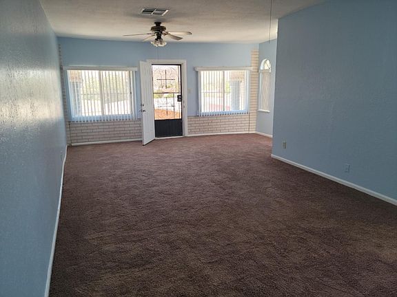 4th image of 102 Mesa Verde Dr