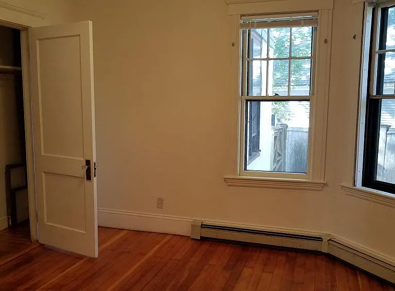 17 Traill St #1 — Photo 3