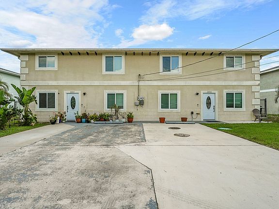 4th image of 2856 Harson Way