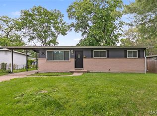 165 Humes Ln, Florissant, MO 63031