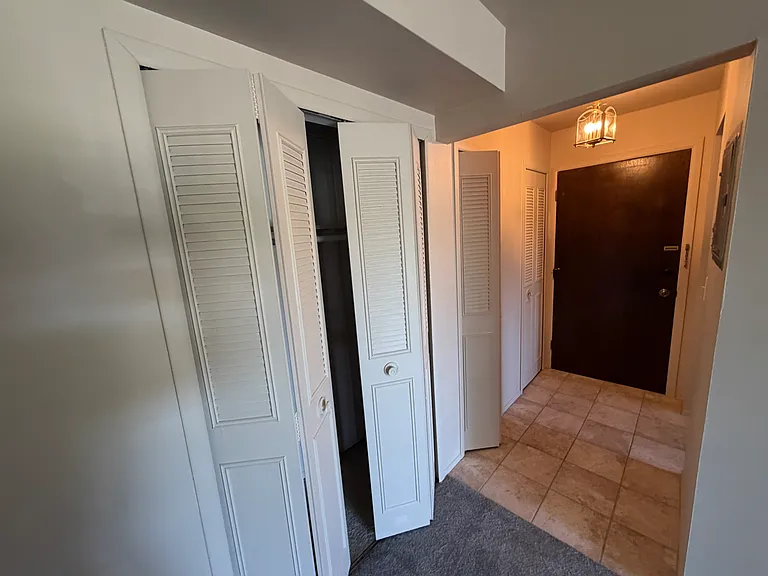 439 Riviera Dr — Photo 9