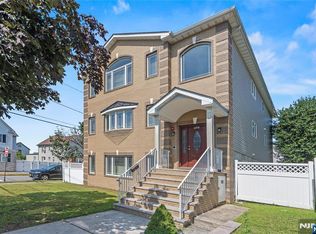 731 Stuyvesant Ave #2, Lyndhurst, NJ 07071