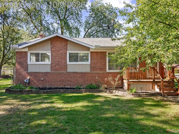 920 S Merriman Rd, Westland, MI 48186