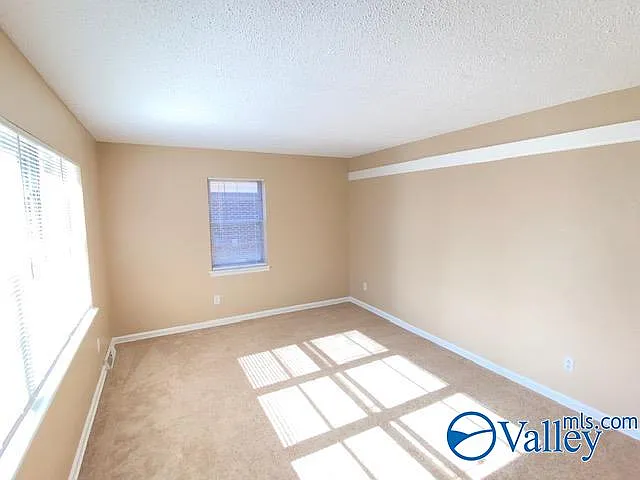 6008 Ellington Rd NW — Photo 5