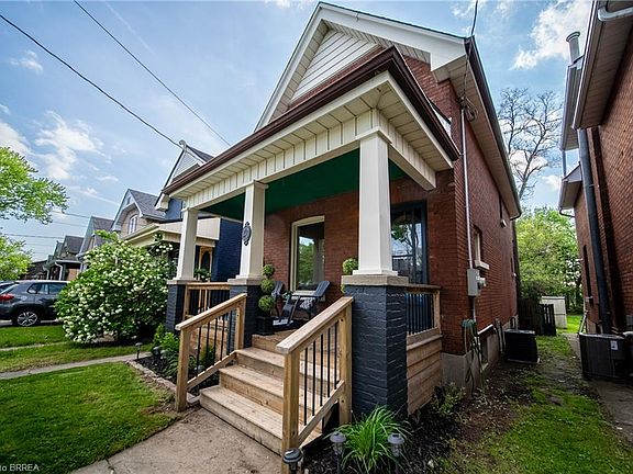 3rd image of 20 Wells Ave