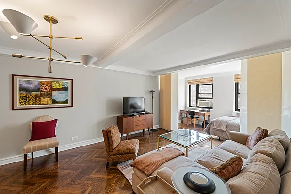 Rented by Douglas Elliman | media 4