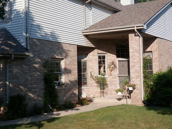 3rd image of 8737 Golden Rose Dr