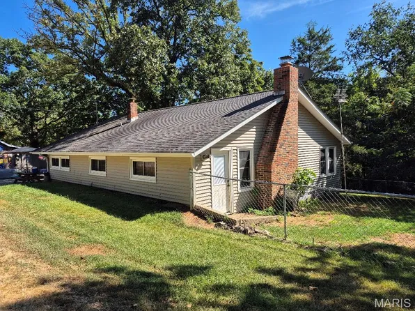 14098 Charter Church Rd, De Soto, MO 63020