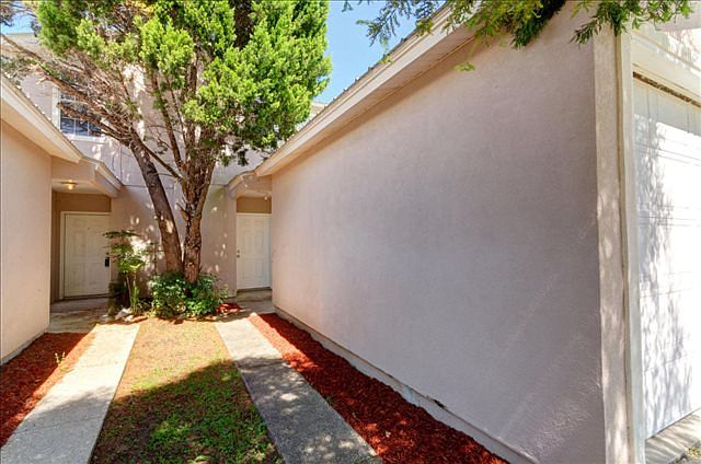 1st image of 2729 Bay Club Dr