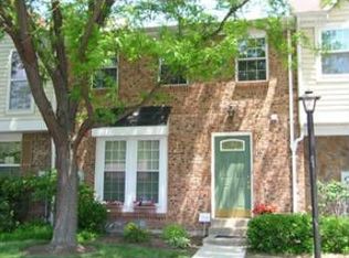 7381 Woodcroft Dr, West Chester, OH 45241