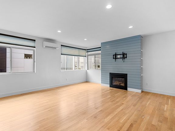 AC and gorgeous white oak hardwoods