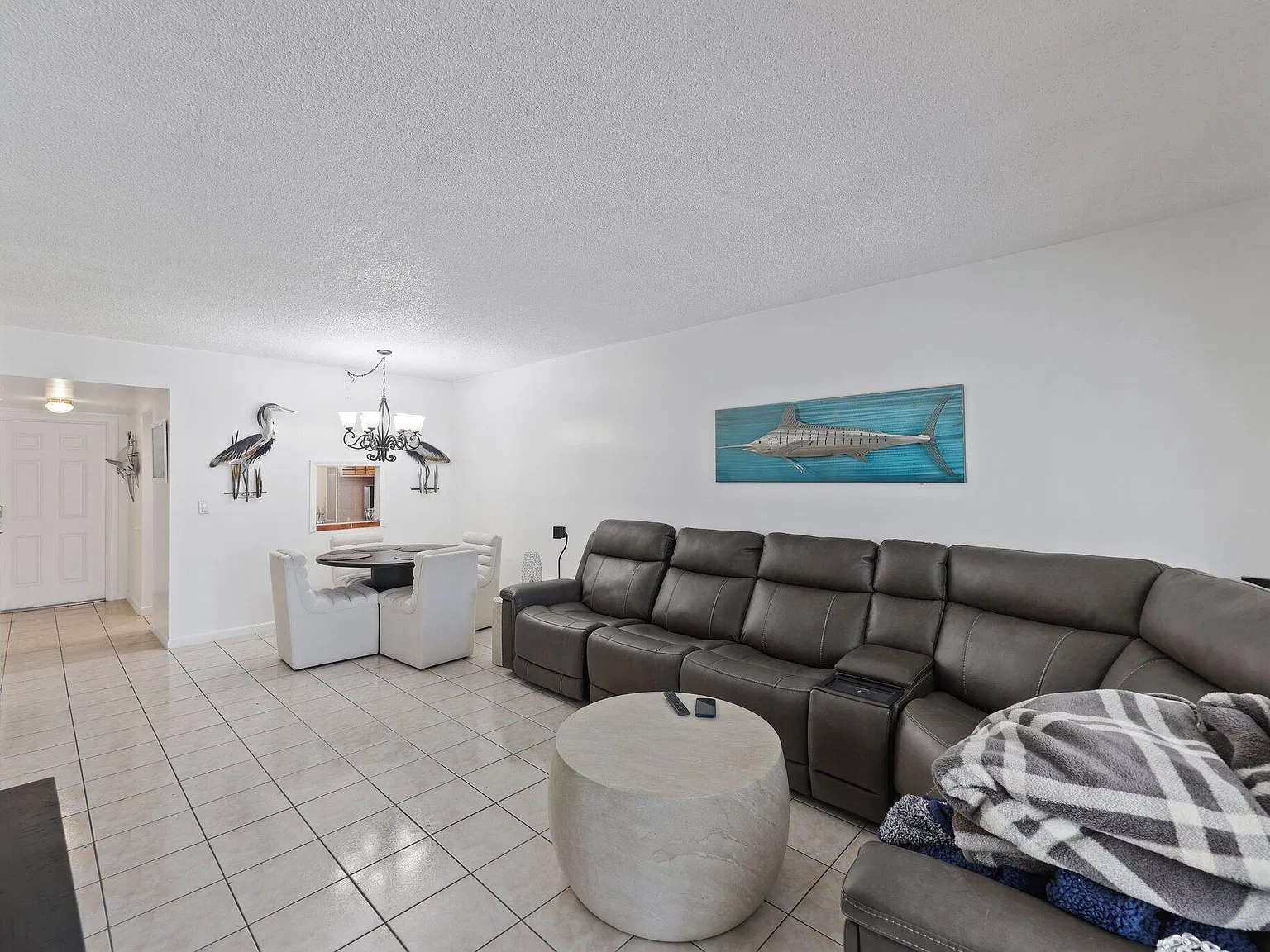 1 bed, 1.5 bath, 724 sqft, $1,400 — Photo 4