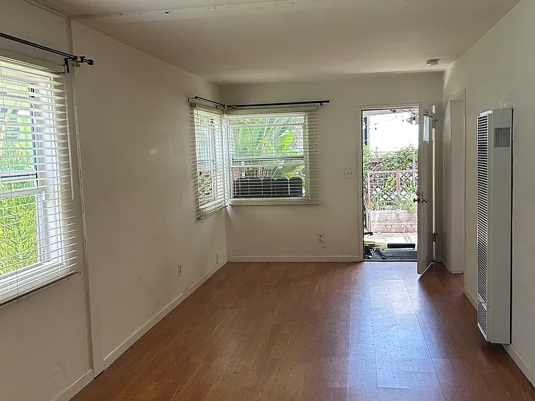 1821 Thomas Ave — Photo 8