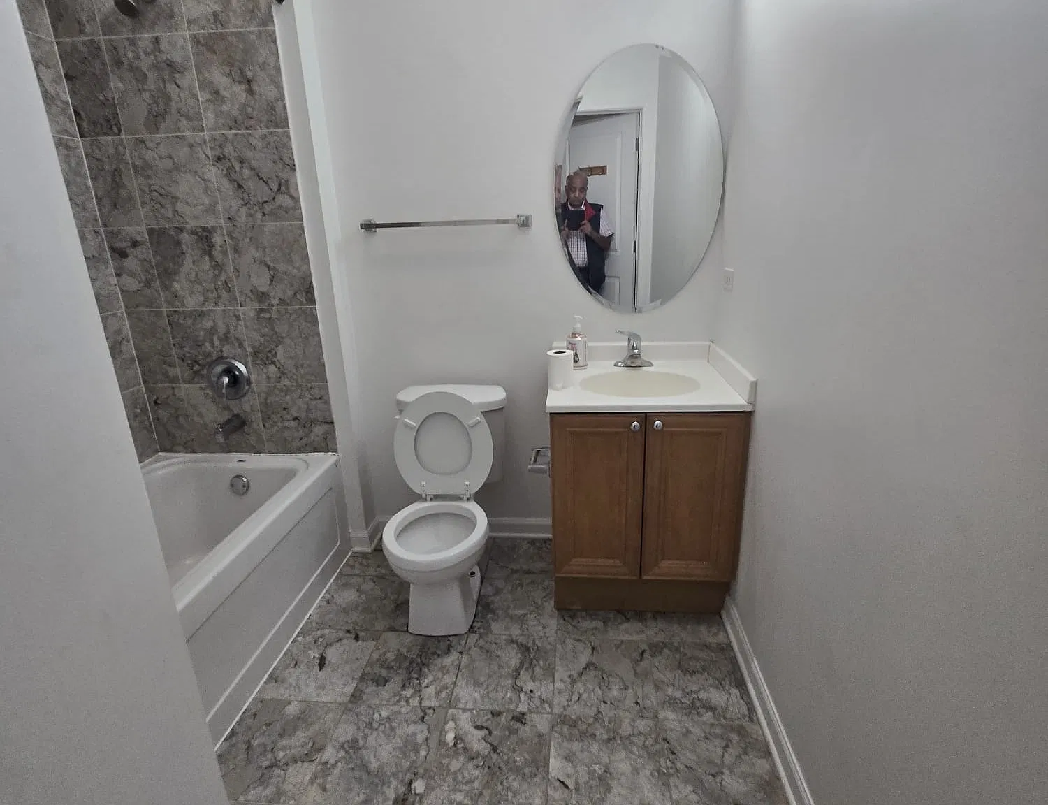 2 bed, 650 sqft, $2,900 — Photo 4