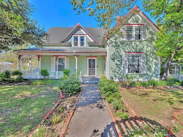 515 Hackberry St, Clifton, TX 76634