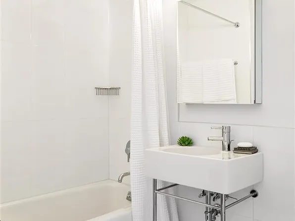 113 Nassau Street image 6 of 23