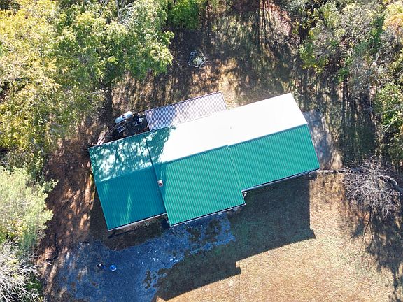 4th image of 240 White Oak Dr