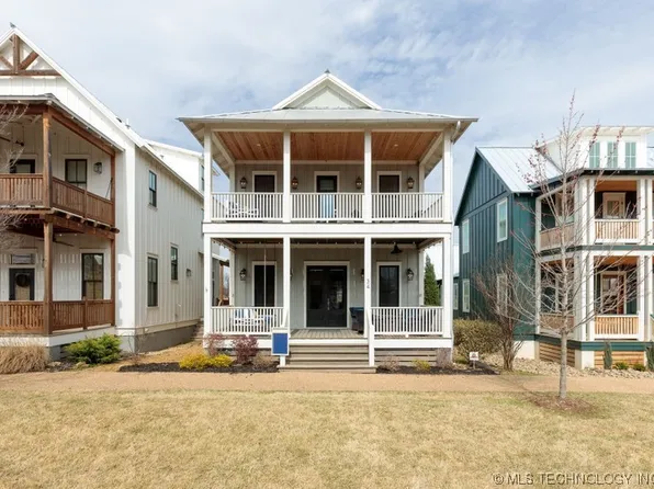 34 Center Ln S, Eufaula, OK 74432