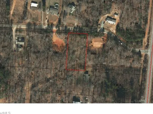 185 Lester Dr #185, Lexington, NC 27292