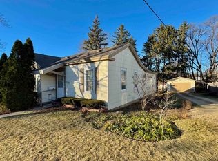 109 E Ceresco St, Berlin, WI 54923