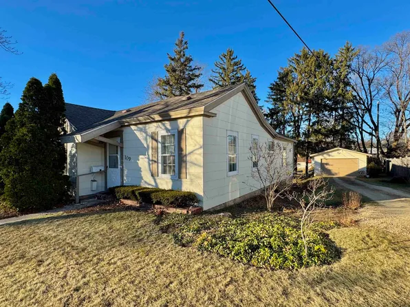 109 E Ceresco St, Berlin, WI 54923