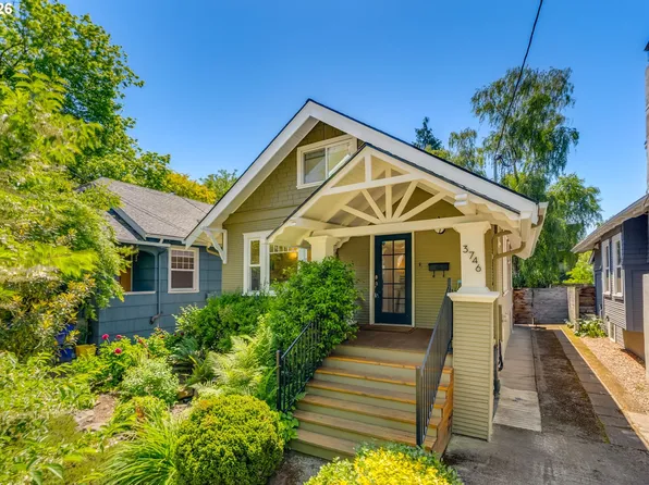 3746 SE Sherman St, Portland, OR 97214