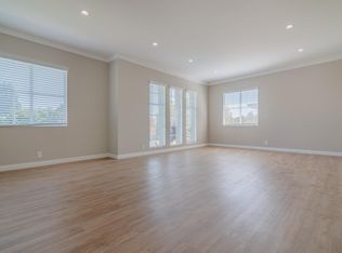 3201 S Barrington Ave APT D, Los Angeles, CA 90066