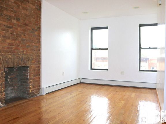 2nd image of 220 Van Buren St #2F