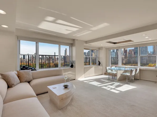 80 Central Park West image 2 of 18