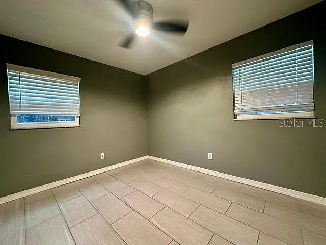 617 E Helm Way — Photo 8