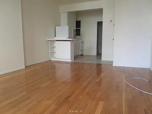 Rented by Town Residential | media 6