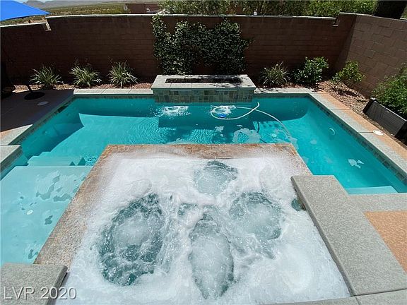 5th image of 8767 Younts Peak Ct