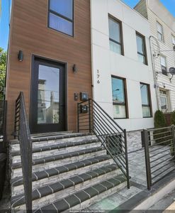 176 Griffith St #1, Jersey City, NJ, 07307