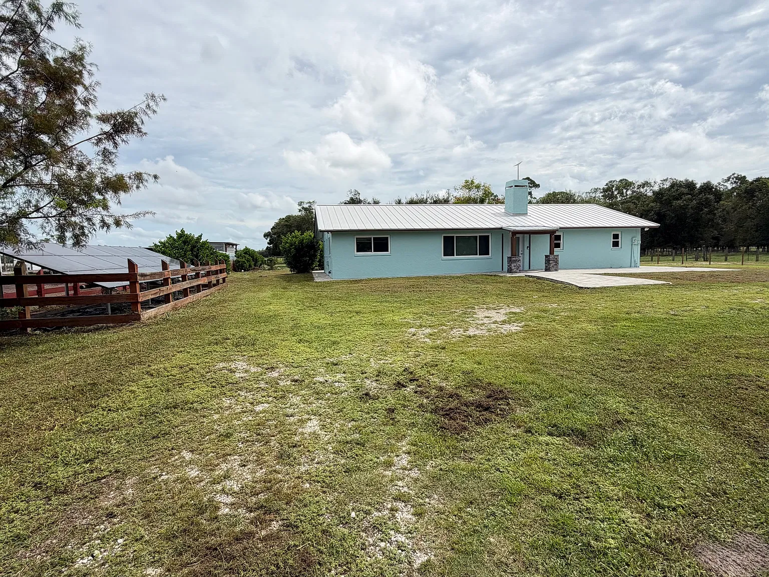 4 bed, 1829 sqft, $3,000 — Photo 3