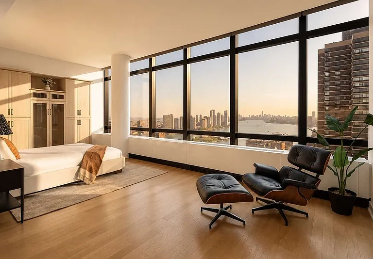 1113 York Ave #PHD — Photo 25