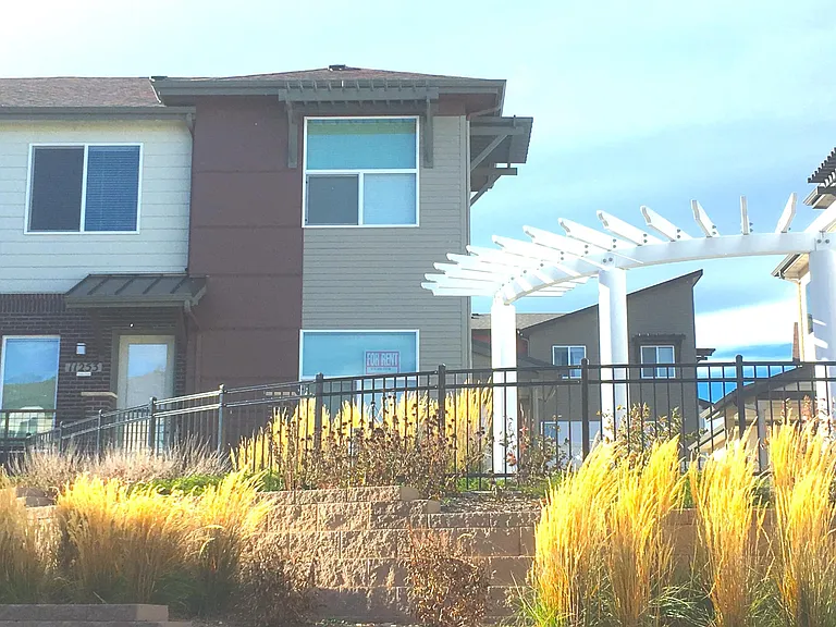 11253 Colony Cir — Photo 1