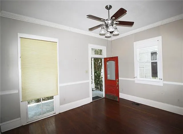1 bed, 1.5 bath, 1000 sqft, $1,700 — Photo 3
