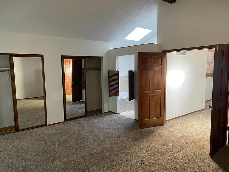 10268 Julian Ct — Photo 24