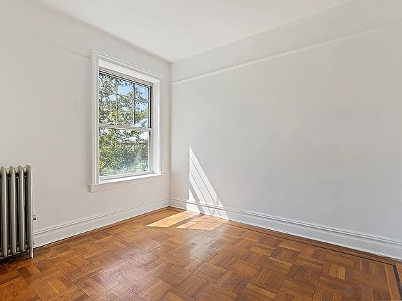 3rd image of 531 41st St APT C10