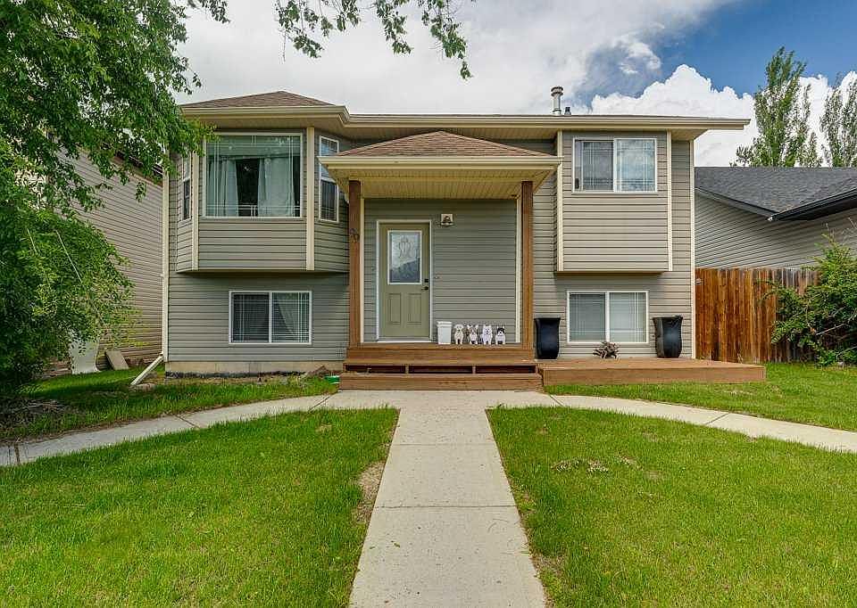 1st image of 99 S Iverson Close
