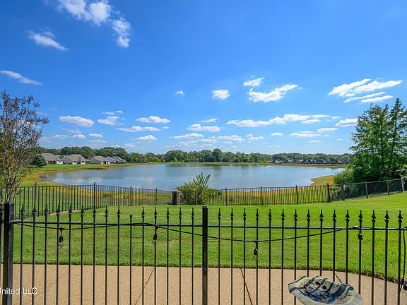 3rd image of 6658 Indigo Lake Dr