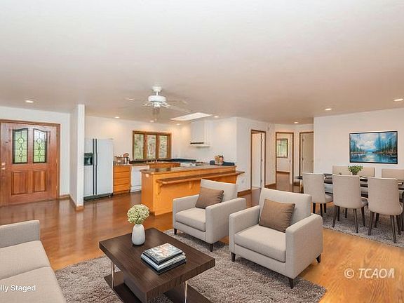 2nd image of 540 Lost Bridge Rd