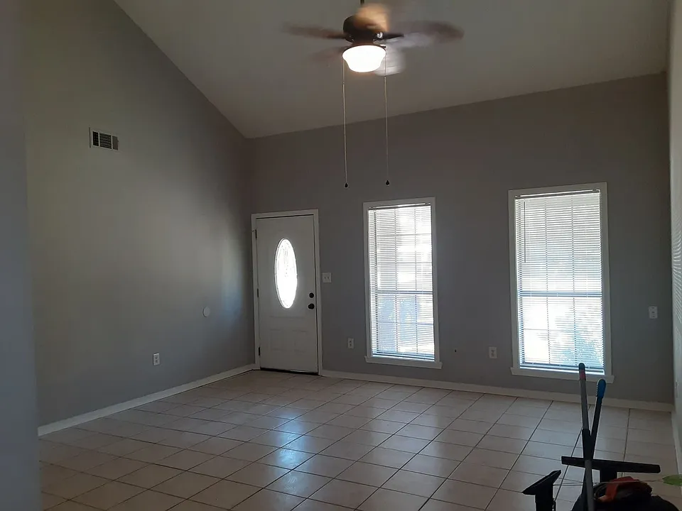 124 Countryview Ln