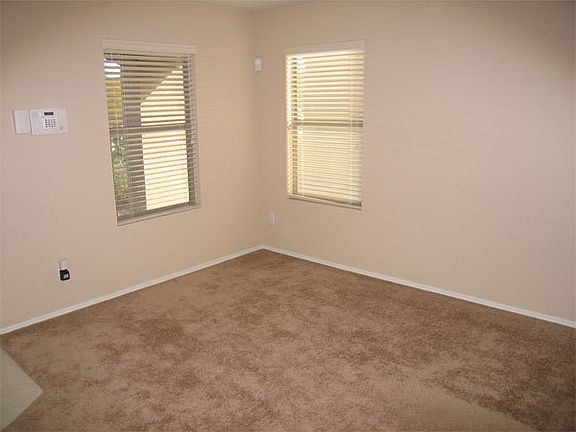 4th image of 2915 W Allens Peak Dr
