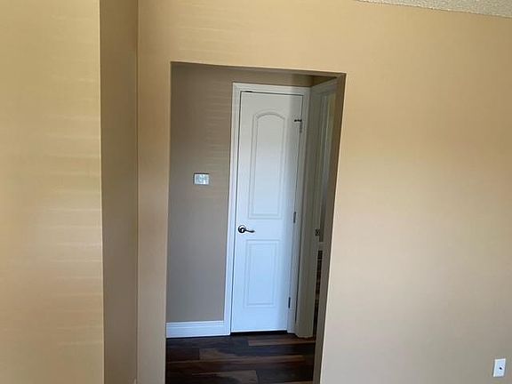 4th image of 3663 Park Dr APT 1