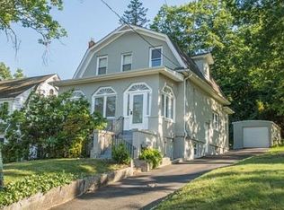 32 Lawrence St, Dover, NJ 07801