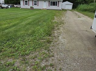 1339 N Pine River Rd, Smiths Creek, MI 48074