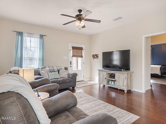 4th image of 108 Timber Edge Dr