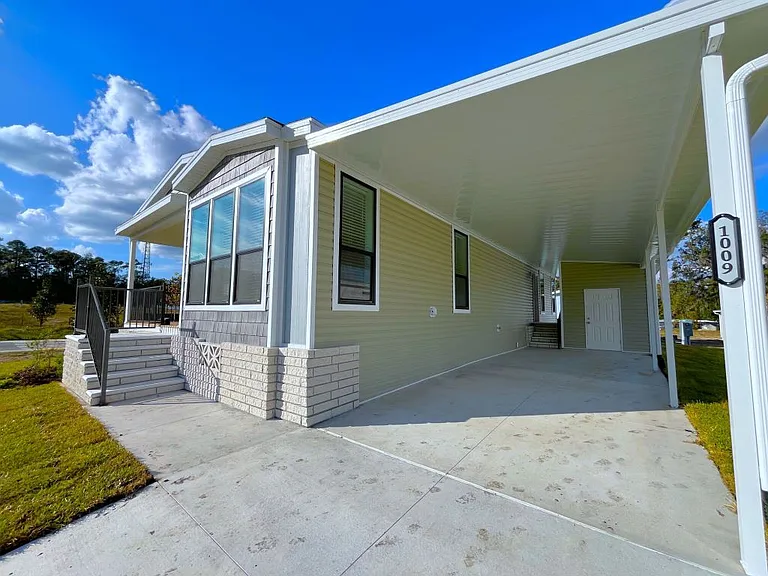 1009 Vervain Dr #1009E — Photo 5