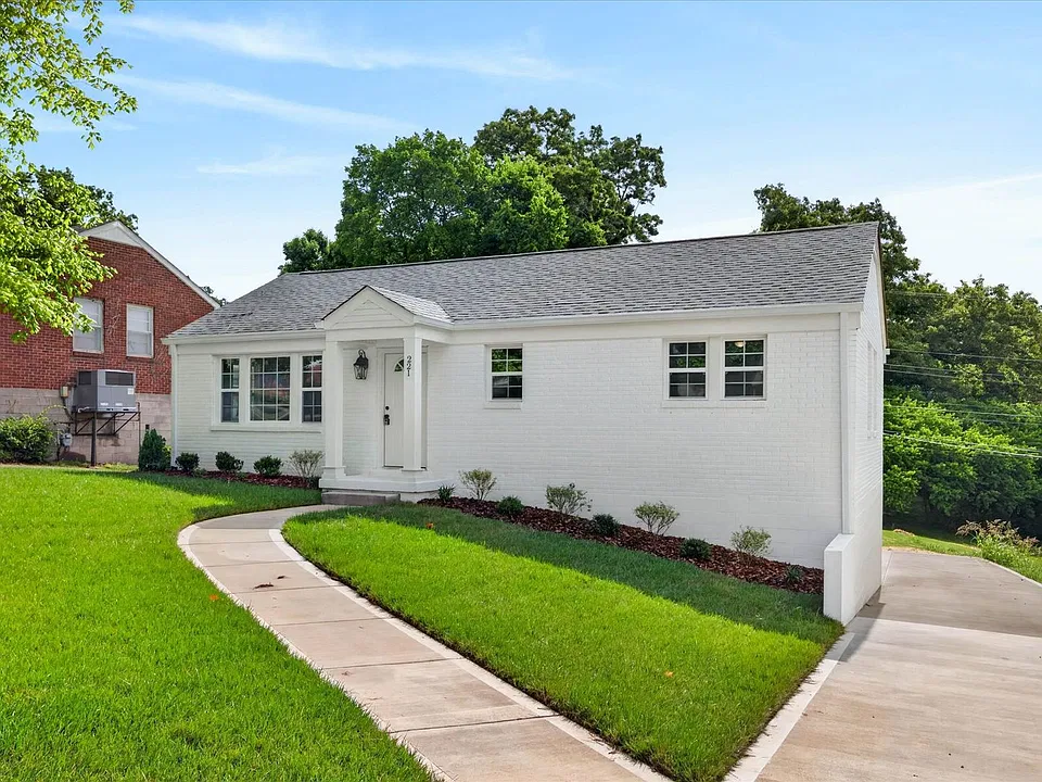 221 Clearview Dr
